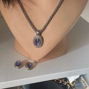 Elegant Silver and Blue Pendant Necklace Set